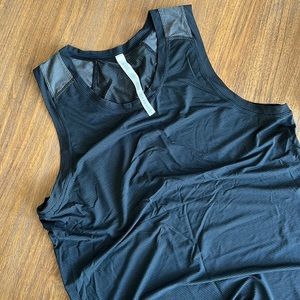 Lululemon men top size L
